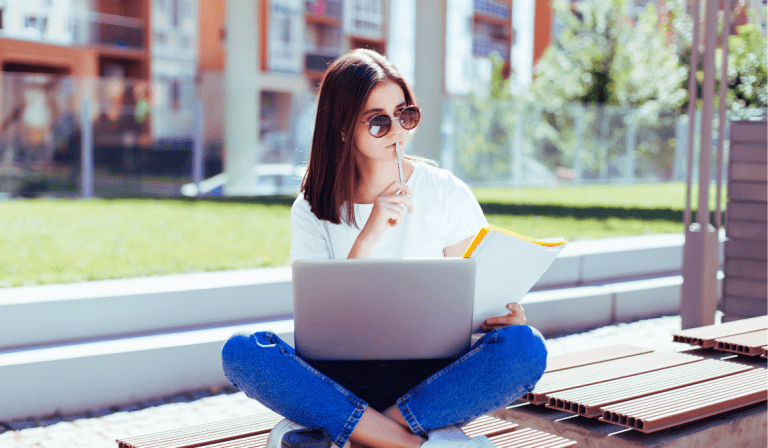 Cómo crear un currículum con Canva si sois educadores infantiles